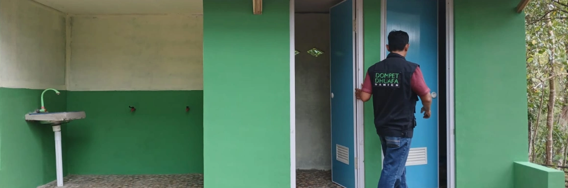 FxPro Love Membiayai Pengubahsuaian Tandas Sekolah (Gambar 2)